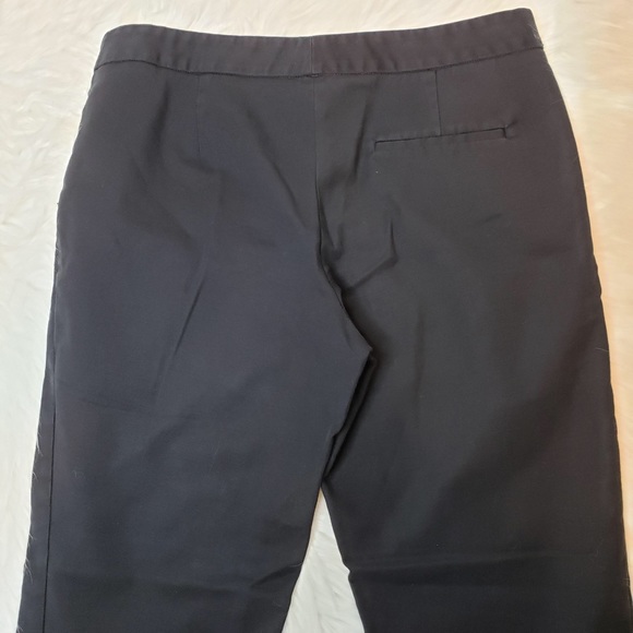 Vince Camuto Flat Front Black Ankle Pants Size 6 - Picture 3 of 4